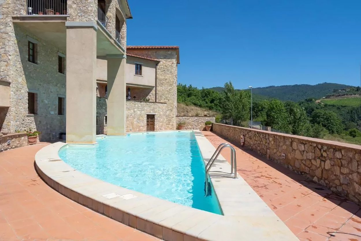 Beautiful apartments with swimming pool in the heart of the Chianti, Gaiole in Chianti, Siena, Tuscany