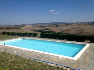 Lovely 2 BDR apartment in farmhouse with swimming pool near Volterra, Pisa, Tuscany