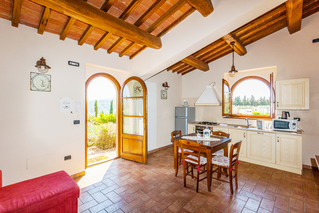 Magnificent renovated semi detached 3 BDR, stunning views, swimming pool, Volterra, Tuscany