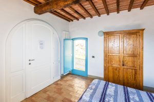 Beautifully restored 3 BDR panoramic farmhouse, San Gimignano, Siena, Tuscany