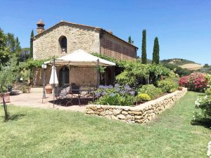 4 BDR restored farmhouse with garden and views, Volterra, Tuscany