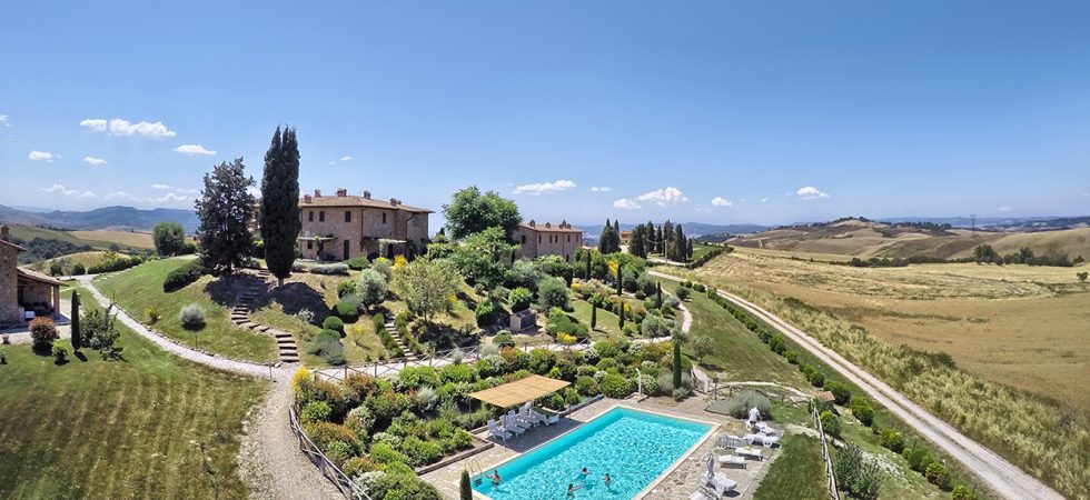 Stunning 2 BDR, shared panoramic swimming pool, Gambassi Terme, Florence, Tuscany