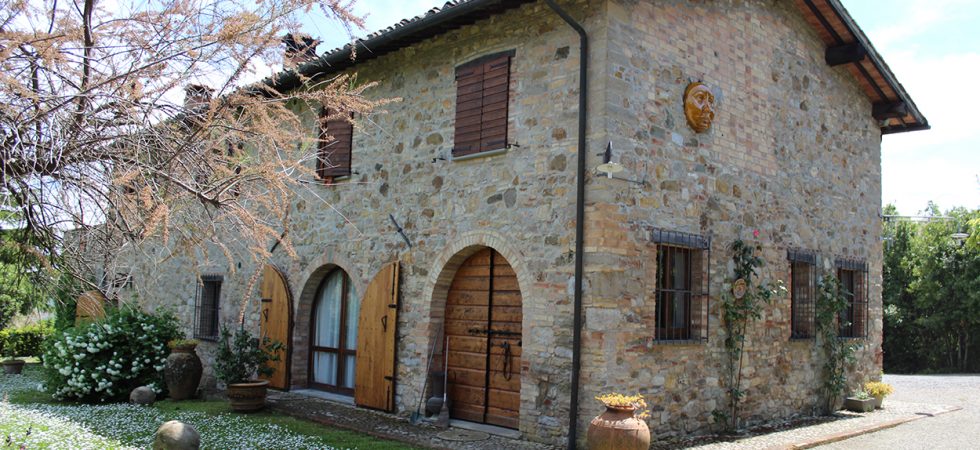 A 9 BDR FARMHOUSE WITH OLIVE TREES, PANORAMIC VIEWS, CHIANNI, PISA, TUSCANY