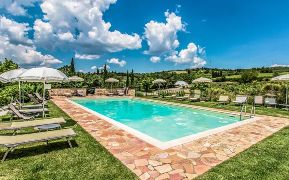 BEAUTIFUL 3 BDR APARTMENT IN HAMLET, SWIMMING POOL, SAN SANO, SIENA TUSCANY