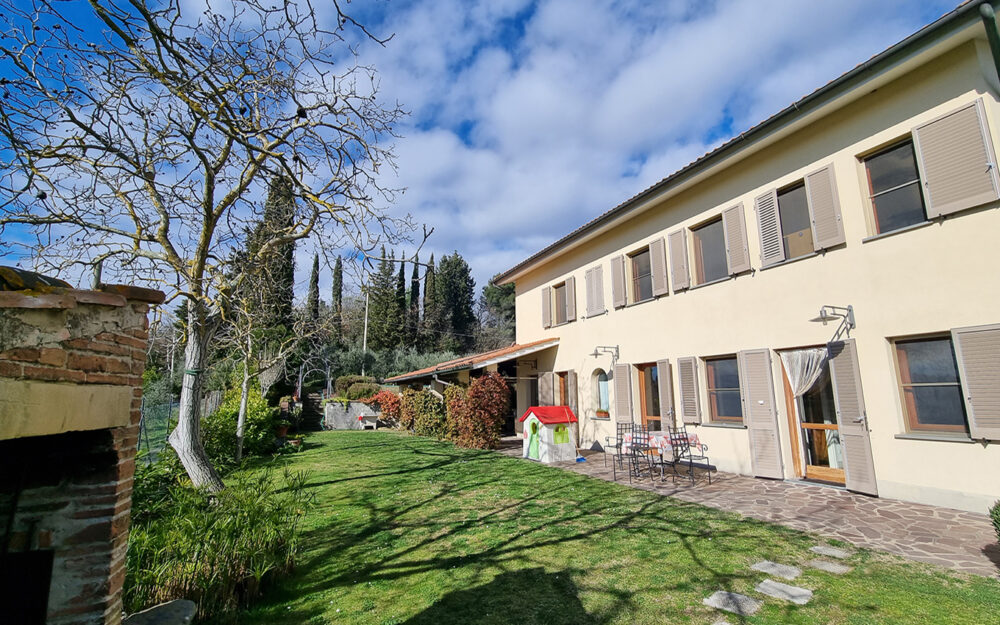 BEAUTIFUL 4 BDR VILLA WITH GARDEN AND SWIMMING POOL, PALAIA, PISA, TUSCANY