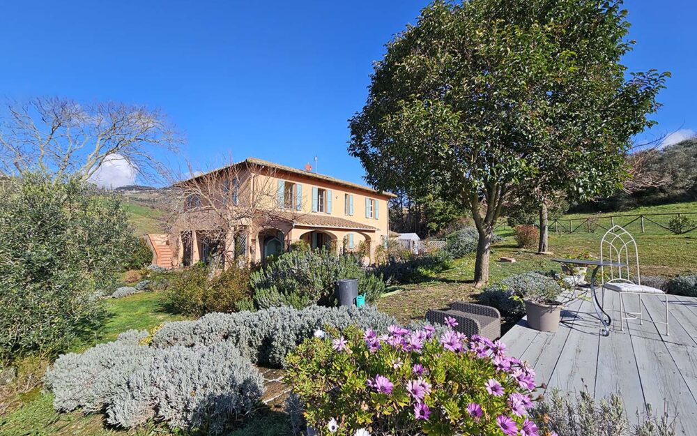 CHARMING RESTORED 4 BDR FARMHOUSE, SWIMMING POOL, VOLTERRA, PISA, TUSCANY