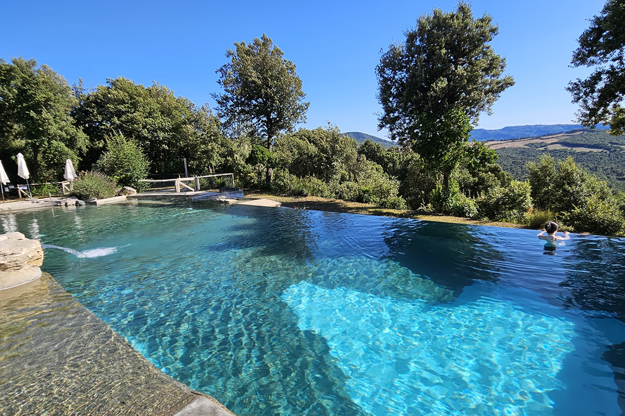 BEAUTIFUL 2 BDR SEMI IN HAMLET WITH INFINITY POOL, GAMBASSI TERME, FLORENCE, TUSCANY