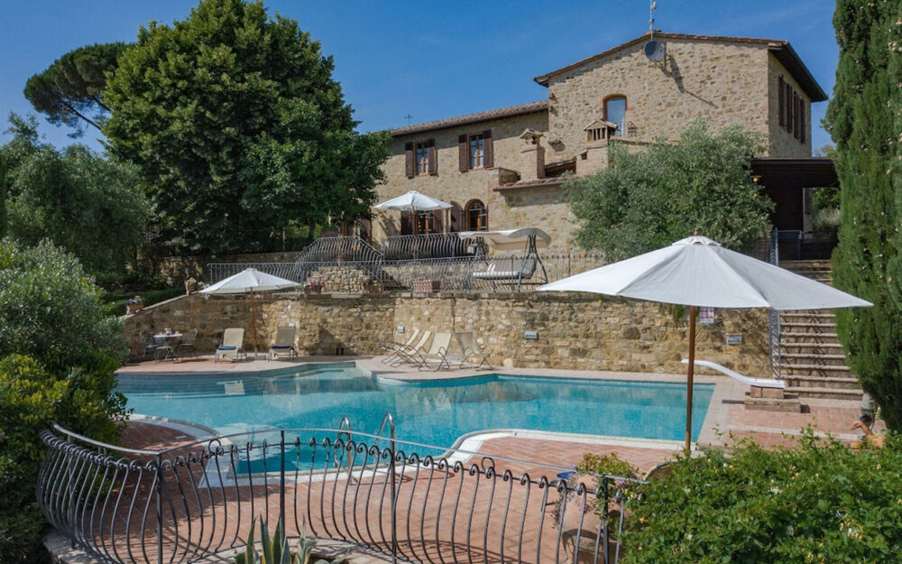 STUNNING 6 BDR FARMHOUSE, POOL, OLIVE GROVE, CHIANTI, POGGIBONSI, SIENA, TUSCANY