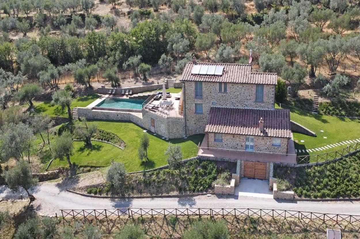 STUNNING 5 BDR STONE HOUSE WITH POOL, OLIVE TREES, CORTONA, AREZZO, TUSCANY