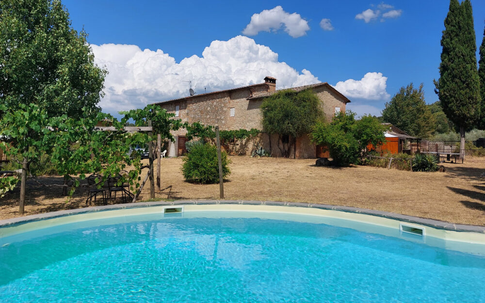 CHARMING 4+1 BDR FARMHOUSE WITH ANNEXES, SWIMMING POOL, MONTERIGGIONI, SIENA, TUSCANY