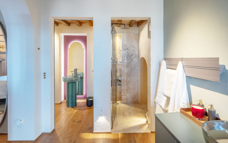 FOR SALE ELEGANT , SOPHISTICATED APARTMENT WITH PANORAMIC TERRACE, MONTEPULCIANO, SIENA, TUSCANY