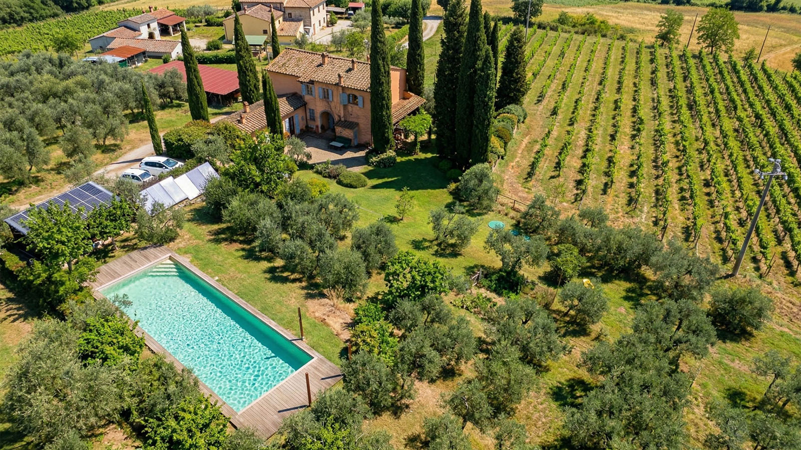 House in Cennina - Image 3